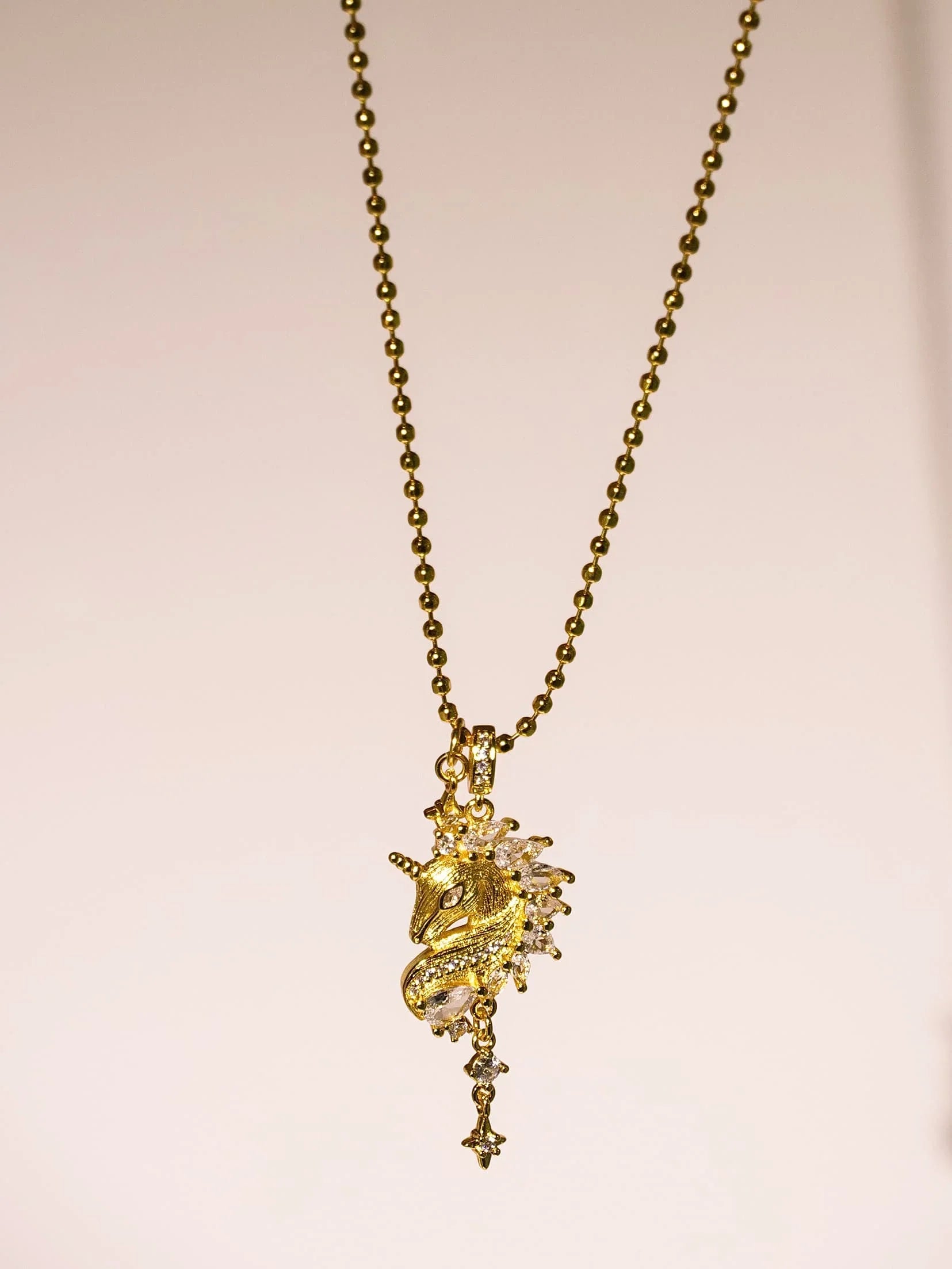 Dream Core - 18K Gold Sparkling Diamond Unicorn Pendant Necklace